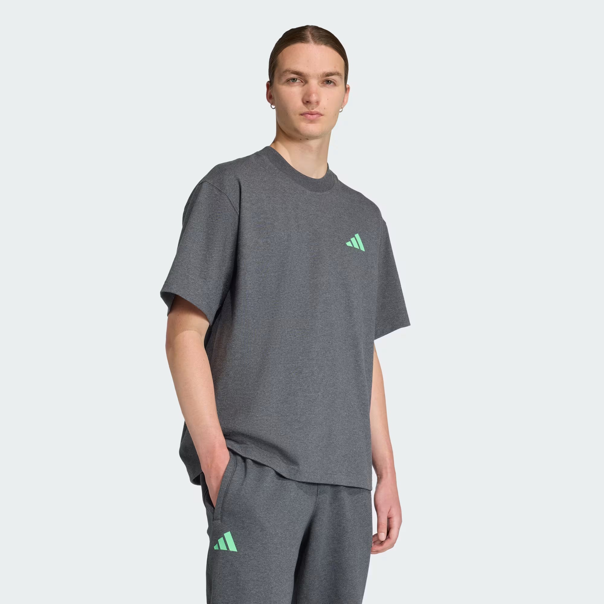 Mercedes - AMG Petronas Formula One Team Premium Sweat Tee